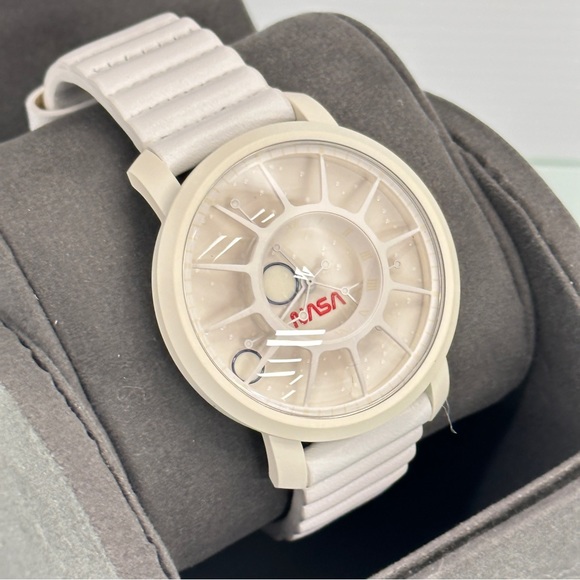 Xeric Trappist-1 Automatic NASA Limited Edition Apollo 11 Watch #0707 of 1969 - Picture 5 of 13
